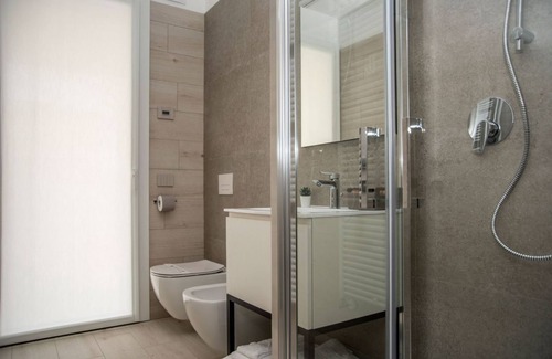 Borgo Roma Apartment | CAMELOT APARTMENT RED5