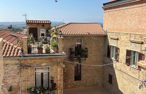 Corropoli Bed & Breakfast | Camera famigliare un letto matrimoniale e 1 lettini