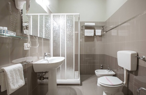 Canelli House | Camere Centro Storico