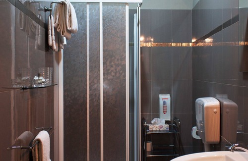 Canelli House | Camere Centro Storico