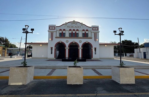 Salinas House | Camila's Getaway - Charming 2-bedroom house with WiFi, AC in Salinas