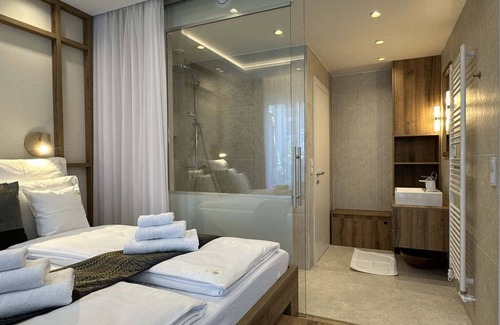 Zwierzyniec Apartment | CAMILLA junior suite - elegant design with sophisticated functionality