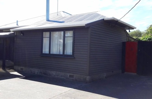 Akaroa House | Camp de base is the ideal 'base camp'