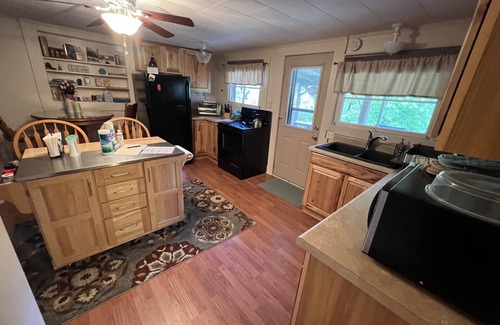 Nebo Cottage | Camp Hideaway Whippoorwill Cottage @ Nebo, Lake James NC