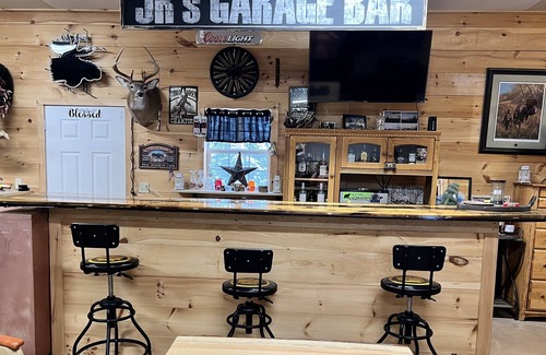 Jackman Cabin | Camp in Moose River