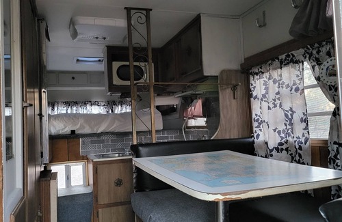 Citrus Springs Cabin | Camp in our Vintage 70's Tiny Camper with Central A/C and Heat