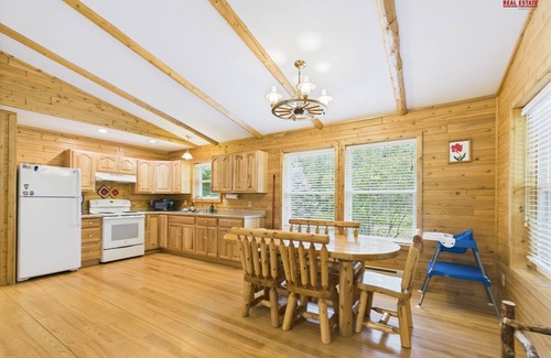 Munising Cabin | Camp Take 5-Secluded 2 Bedroom Cabin-15 Miles to Munising