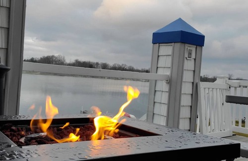 Alto House | Campau all 4 levels · Lakefront, 2 Kings, 2hot tub swim pool spa, tiki