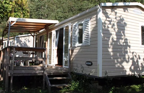 Les Ollieres-sur-Eyrieux House | Camping Le Mas De Champel **** - Mobile Home Standard 4 rooms 6 persons