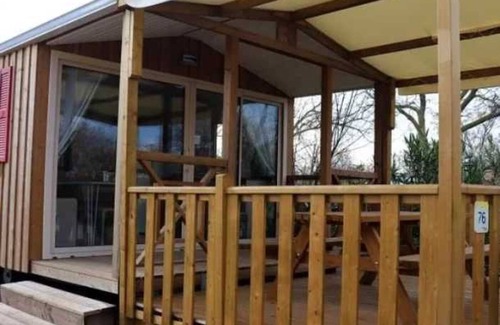 Vic-la-Gardiole House | Camping 3 étoiles - Piscine - eehfib