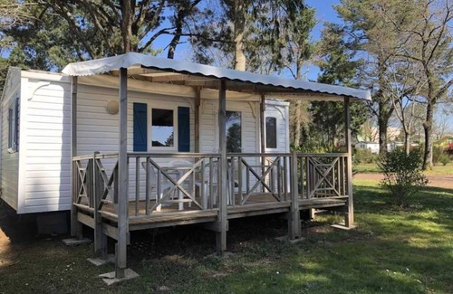 Guemene-Penfao House | Camping 3 étoiles - Piscine - eebebi