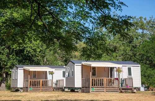 Bannay House | Camping 3 étoiles - ef00gh