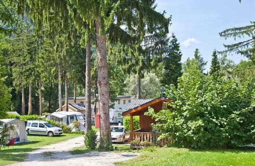 Aigueblanche House | Camping 3 étoiles - Piscine - ccbbhed