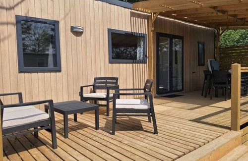 Hauterives House | Camping 3 étoiles - Piscine - ccbbihc
