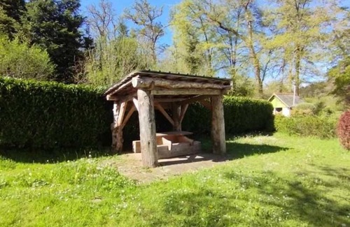 Locmaria-Berrien House | Camping 3 étoiles - Piscine - ccafbbe