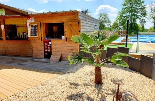 Loudeac House | Camping 3 étoiles - Piscine - ccbaicb