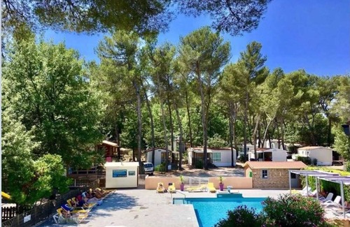Peynier House | Camping 3 étoiles - Piscine - ccbbhge