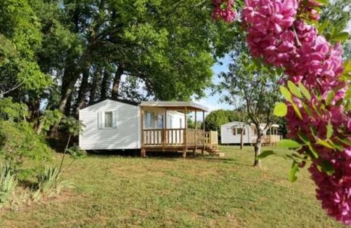 Soturac House | Camping 3 étoiles - Piscine - eehcdg
