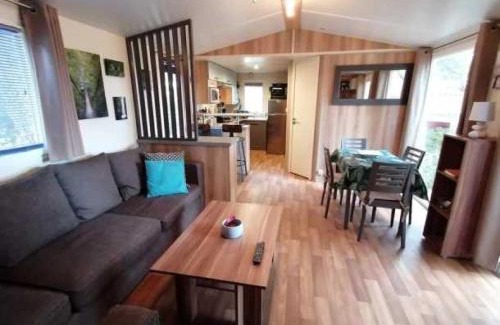 Castelnau-de-Guers Other | Camping 4 étoiles - Piscine - eechef