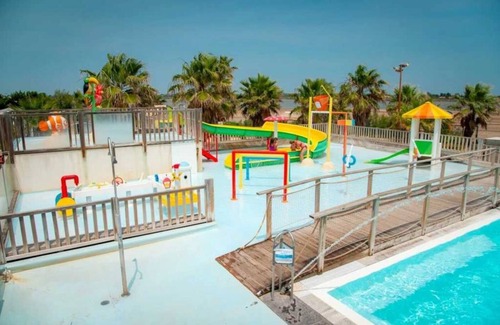Serignan-Plage House | Camping 4 étoiles - Piscine - ccb0b0i