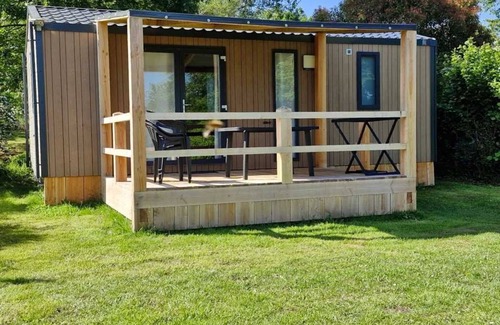 Pressignac House | Camping 4 étoiles - Piscine - ccbbghi