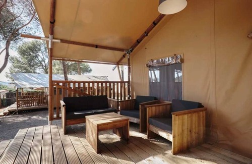 Pals House | Camping 4 étoiles - Piscine - ccaafei