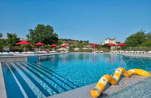 Saumur House | Camping 4 étoiles - Piscine - ccbbgch