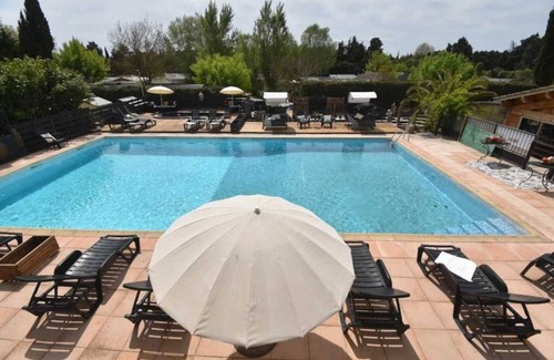 Paluds de Noves Ski Chalet | Camping 4 étoiles - Piscine - eehf0c