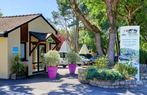Guerande House | Camping 4 étoiles - Piscine - eeedcd