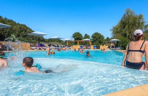 Tamnies House | Camping 4* | Lac à 300m | Sarlat à 10 km