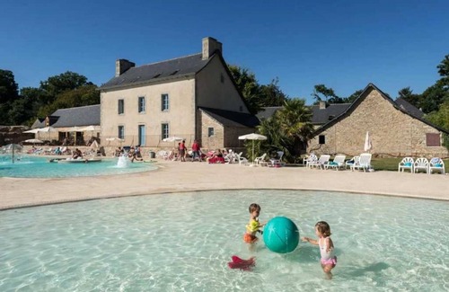 Quimper House | Camping 5 étoiles - Parc aquatique - eebidf