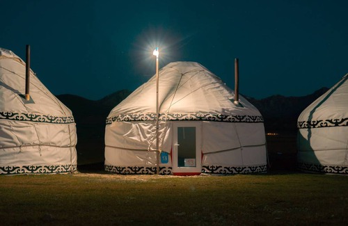 Naryn Region Other | Camping ∙ 8 guests