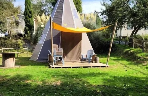 Guillac House | Camping des Cerisiers* - Tipi 4 rooms 6 people Without Sanitary
