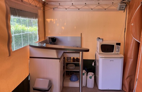 Ebreuil RV Rental | Camping des Nières