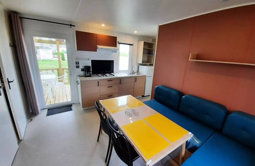 Ambon House | Camping Du Littoral * - Prestige mobile home - 28 m² - 2 bedrooms 4 to 6 people - 4 people. included in the price