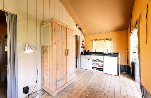 Les Abrets en Dauphine House | Camping Le Coin Tranquille | Villatent Wood | 5 pers.