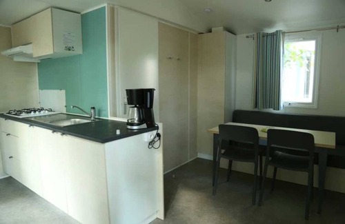 Villeneuve-les-Beziers House | Camping 4 étoiles - Piscine - ccaffbi