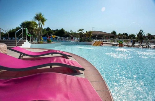 Gastes House | Camping - Funpass inclus - Piscine - ccaegab