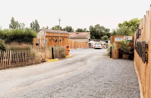 Saint-Laurent-de-Medoc House | Camping Le Paradis * - Mobile home "Jasmin" 2 bedrooms DIM - SUN 4 people
