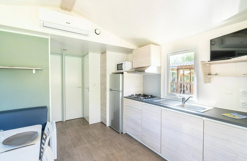 Chatillon-en-Diois House | Camping Le Lac Bleu* - Mobile home Family Luxury Premium 3 rooms 4 people Air-conditioned Lakeside