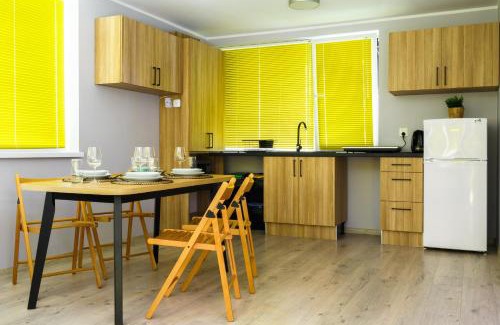 Kornik Cabin | Camping Oaza Błonie Kórnik Domki Standard Plus - 3 pokoje