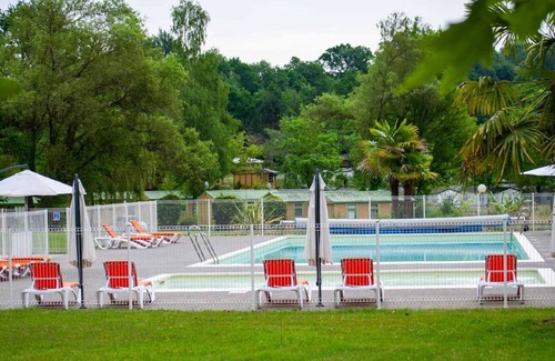 Montjoie-en-Couserans House | Camping - Piscine - ccbaieb