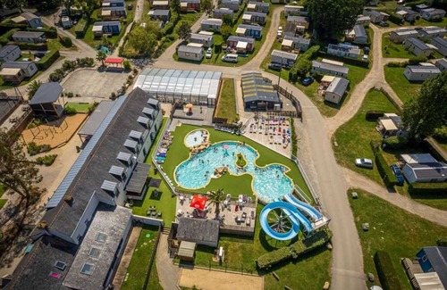 Ambon House | Camping - Parc aquatique - ccafgi0