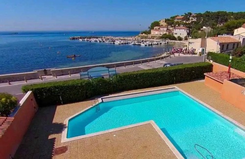 Martigues House | Camping - Piscine - ccafeif