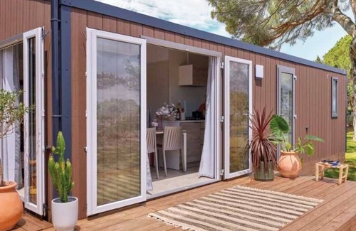 Martigues House | Camping - Piscine - ccafeif