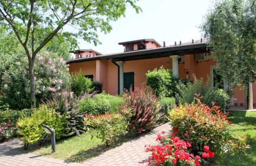 San Benedetto di Lugana House | Camping Wien by Interhome