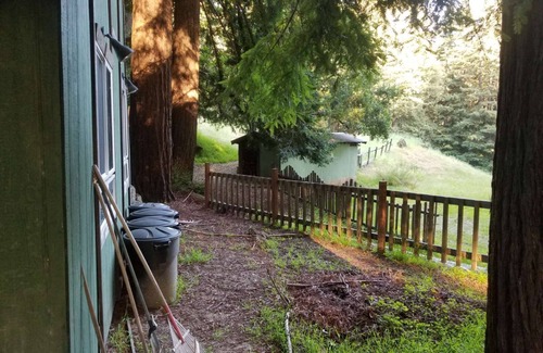 Los Gatos RV Rental | Campsite #3 in Redwood Forest - Hot Water Shower