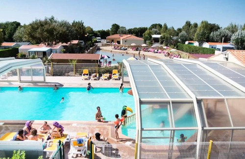 Chateau-d'Olonne Cabin | Campsite Flower le Petit Paris* - 3-room trailer for 4 people