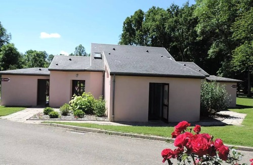 Illiers-Combray House | Campsite Le Bois Fleuri * - Mobile Home 4 Rooms 6 People