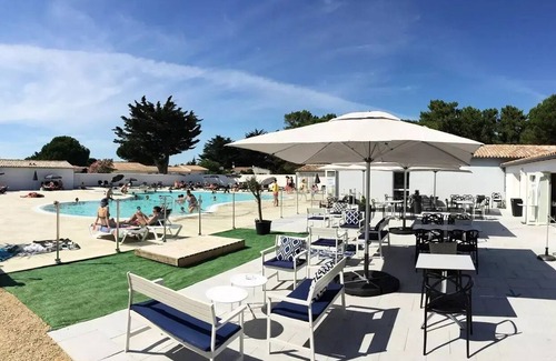 Le Bois-Plage-en-Re House | Campsite Le Suroit* - Mobile Home Relax 3 Rooms 4 People